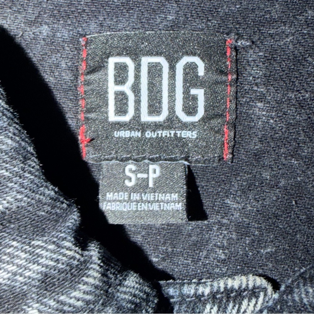 BDG Urban Outfitters Cropped Denim‎ Jacket • Women's Small - Picture 6 of 7